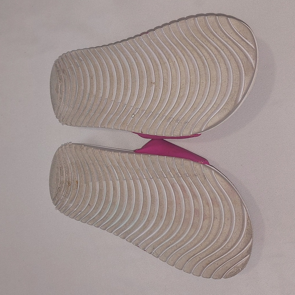 Nike Black and Pink Slides.Size 12 Childrens  . - Picture 5 of 5